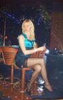 lepa i zgodna devojka traži elegantnog partnera