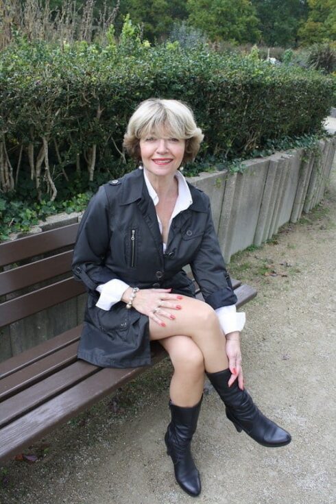 starija ženstvena gospođa