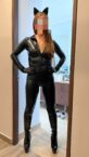 seksi milf mačkica