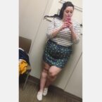 Lepa debeljuca koja traži zabavu