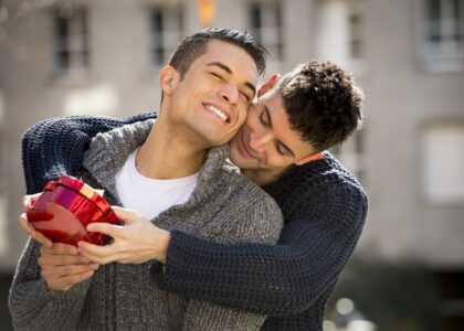 Gay Upoznavanje poklon