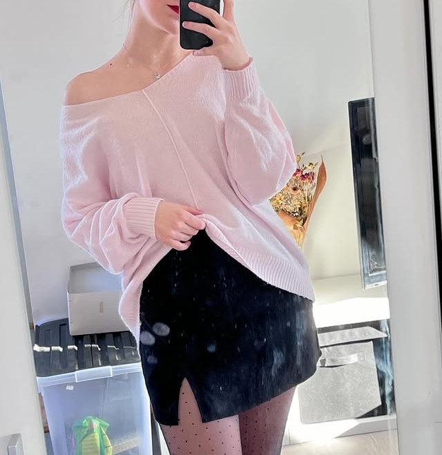 ona trazi njega